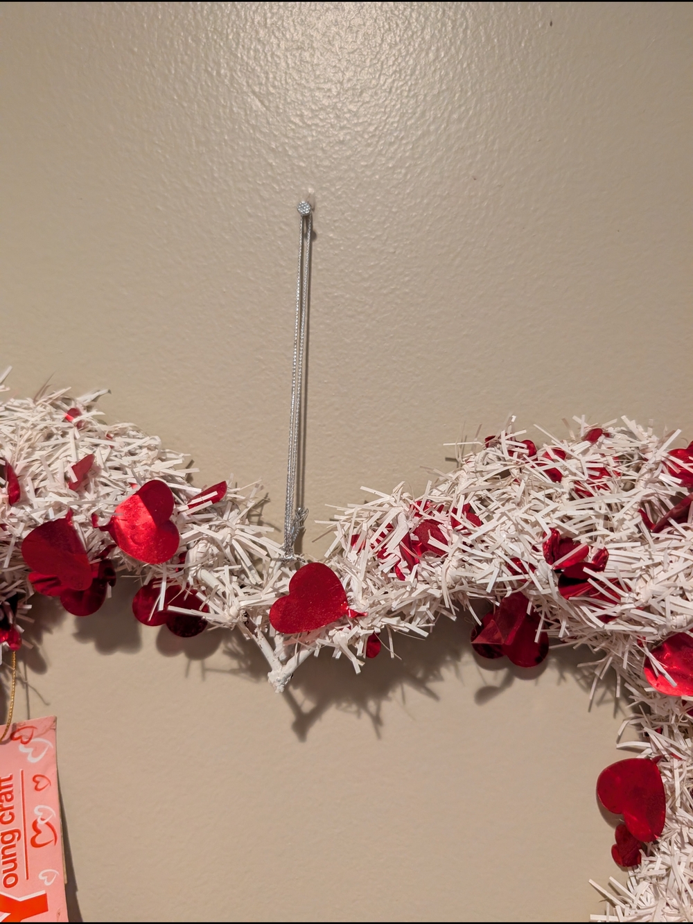 White and Red Heart Holiday Wreath - Home Holiday - Picture 5 of 10